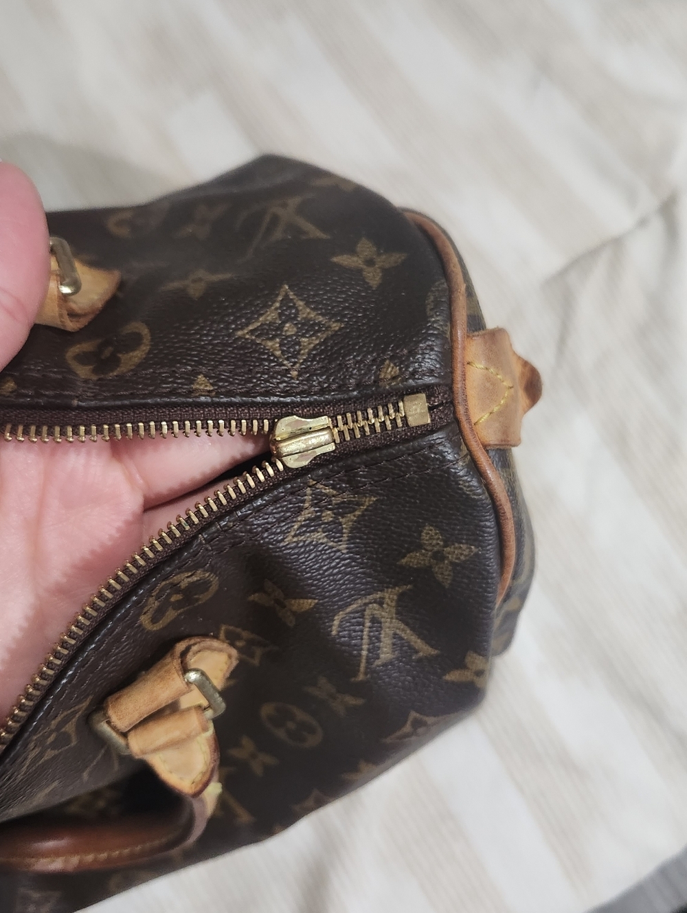 Louis Vuitton Speedy 25 Bag - Picture 9 of 9